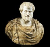 Aristote, de -384 à -322, est un philosophe grec de l'Antiquité. Il est l'un des penseurs les plus influents que le monde ait connus. Il a abordé presque tous les domaines des connaissance de son temps. Buste d'Aristote